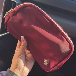 Lululemon everywhere belt bag
